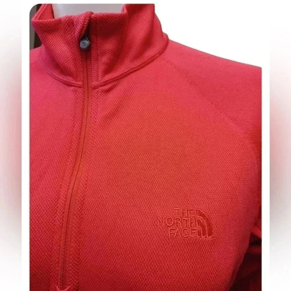 The North Face 1/4 Zip Coral Pullover  Sweater Size Large - Picture 3 of 8